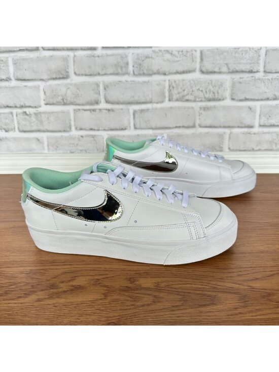 ⭐Nike Blazer Low Platform Sz 10 Men\'s Shoes White Silver Sneakers DQ7654-100 New main image 11